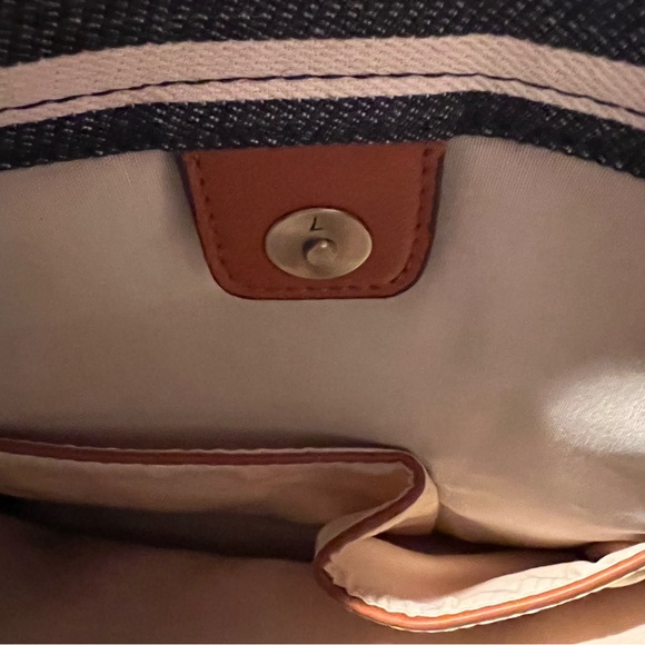 Francesca’s Blue and White Stripe canvas tote bag☀️ - Picture 8 of 8